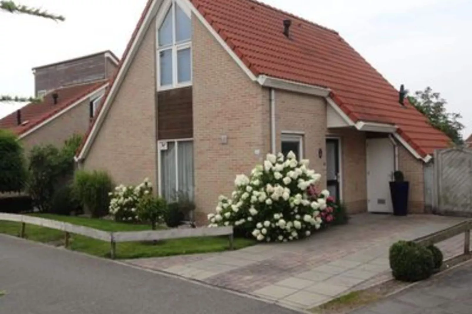 Scheldeveste 161 ZwinBreskens-Buitenkant zomer
