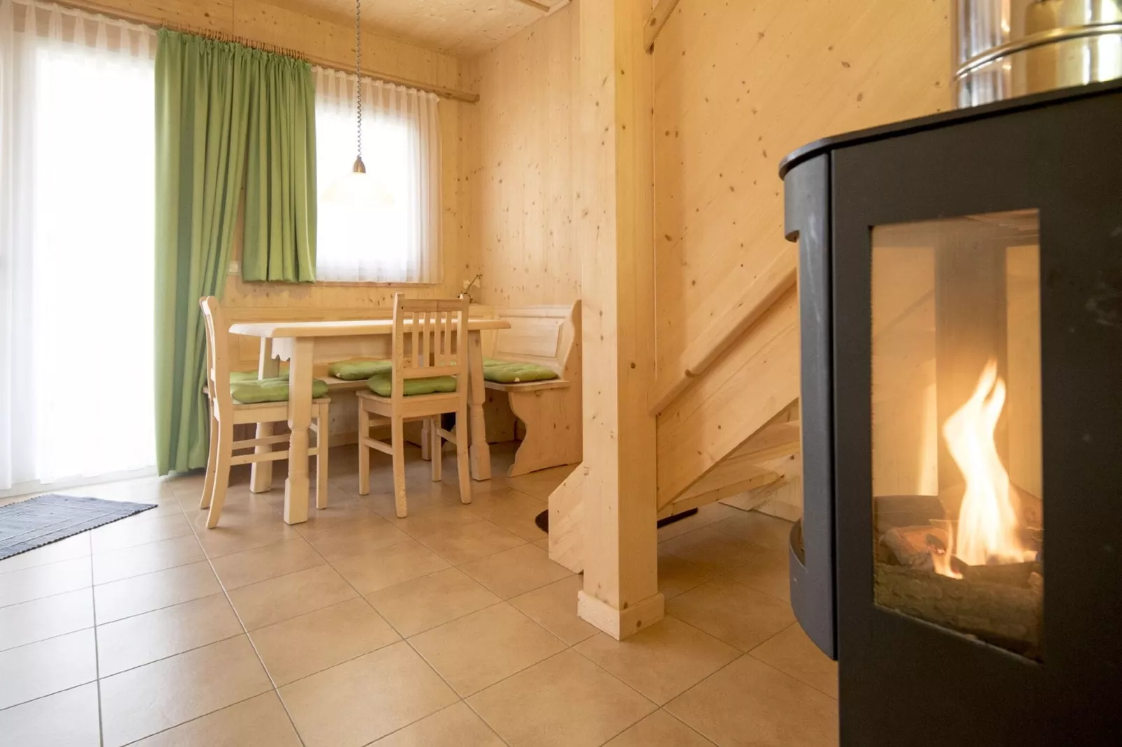 Feriendorf Murau 2a-Eetkamer