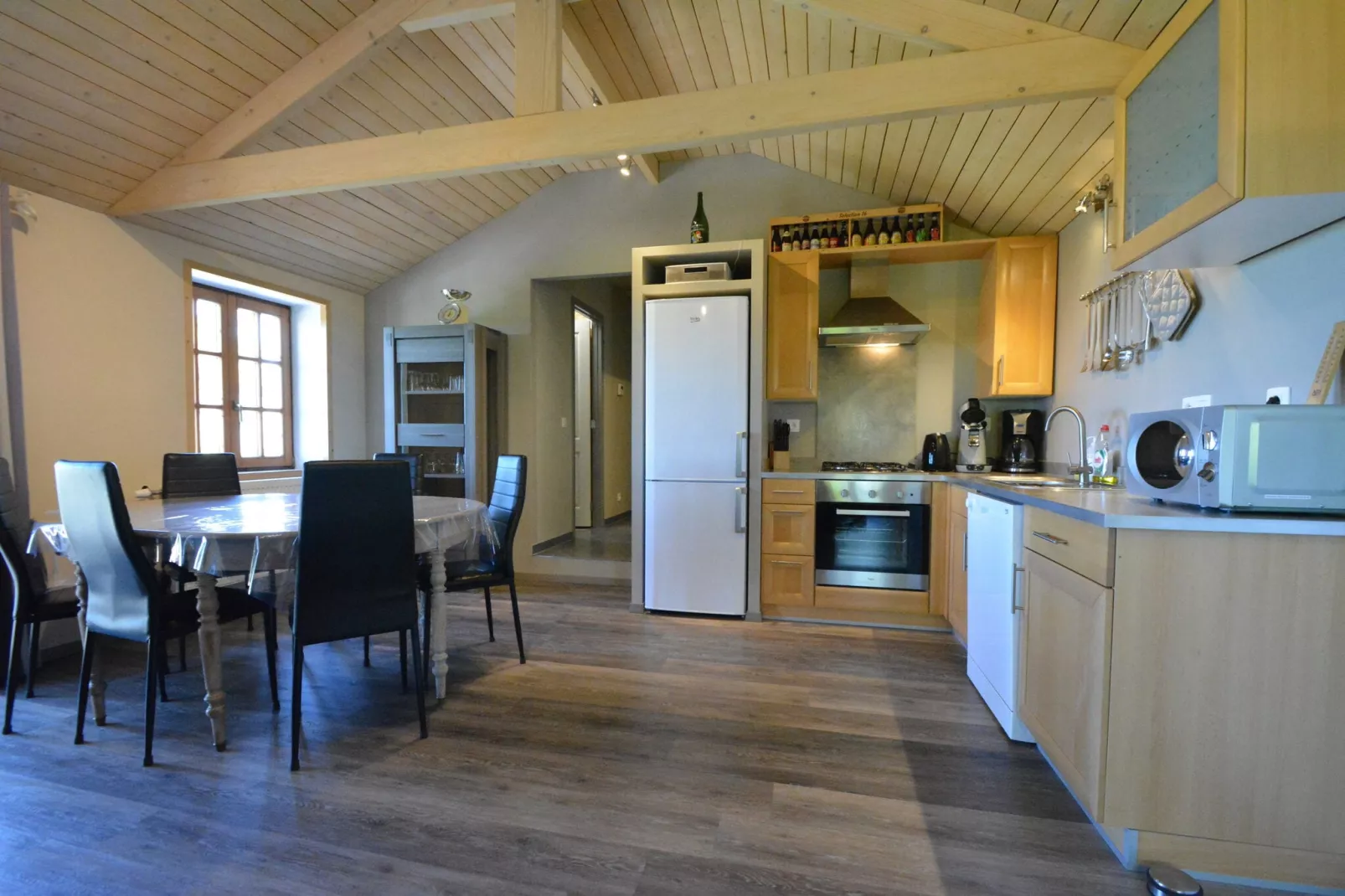 Le Chalet du Coteau-Eetkamer