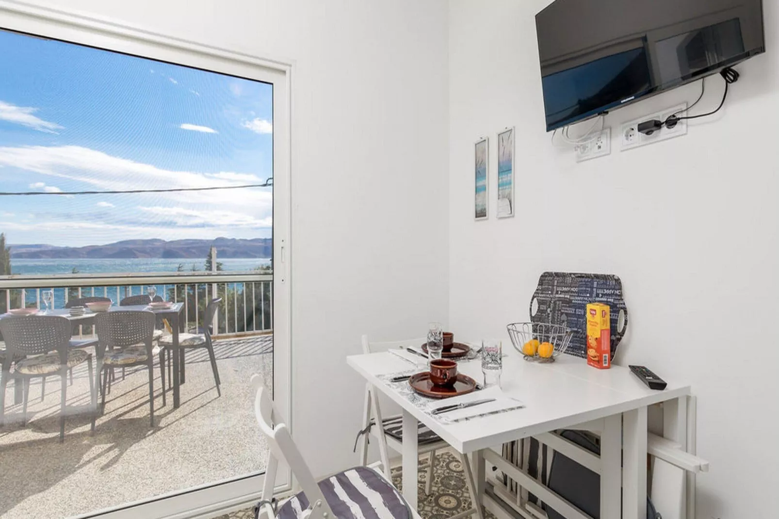 Apartments Sun 4 You - One Bedroom Apartment with Terrace and Sea View (Apartment 1)