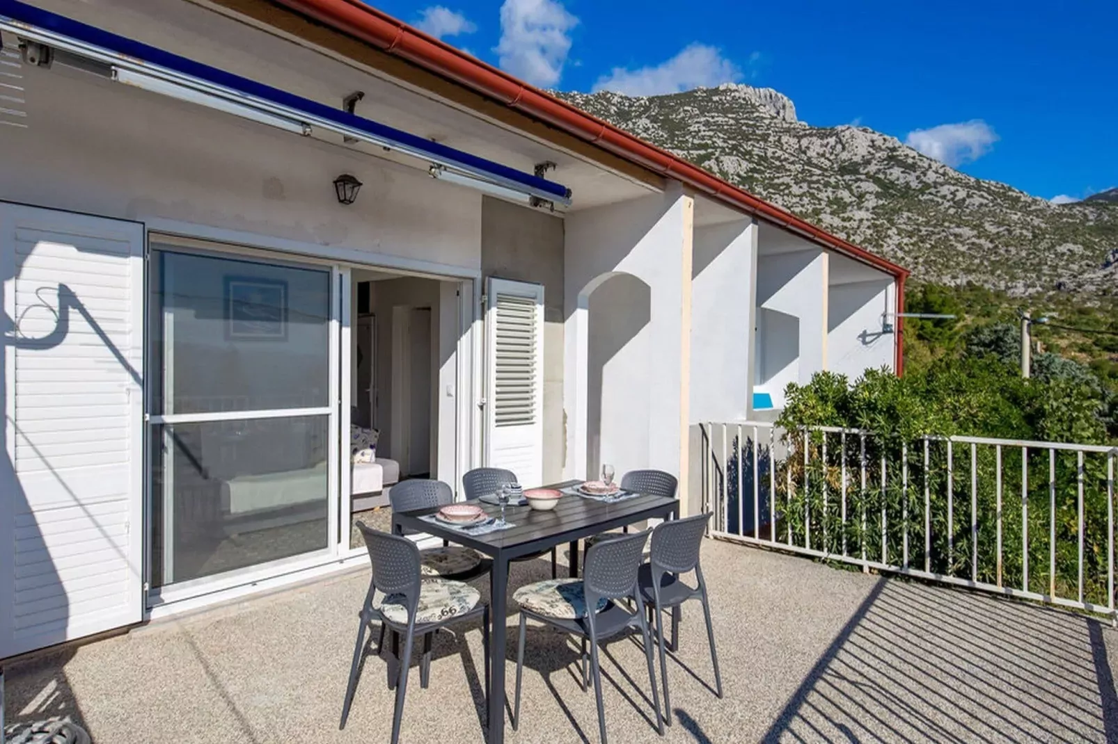 Apartments Sun 4 You - One Bedroom Apartment with Terrace and Sea View (Apartment 1)