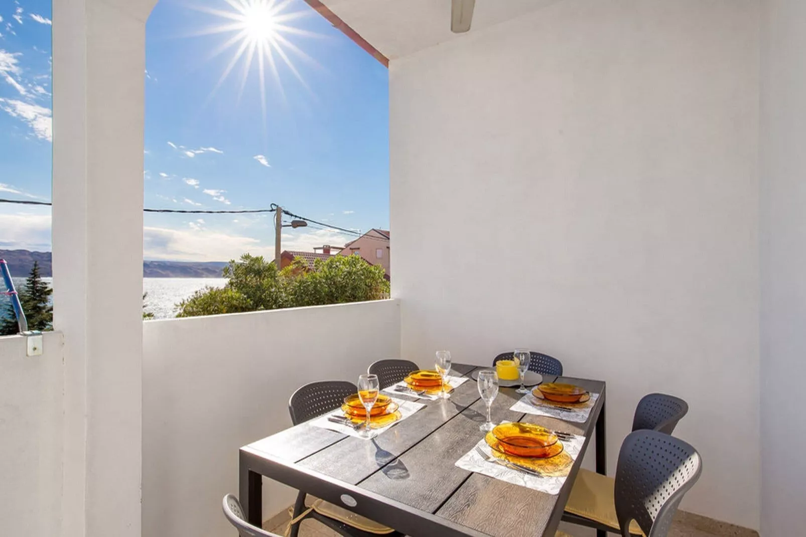 Apartments Sun 4 You - Two Bedroom Apartment with Balcony and Sea View (Apartment 2)