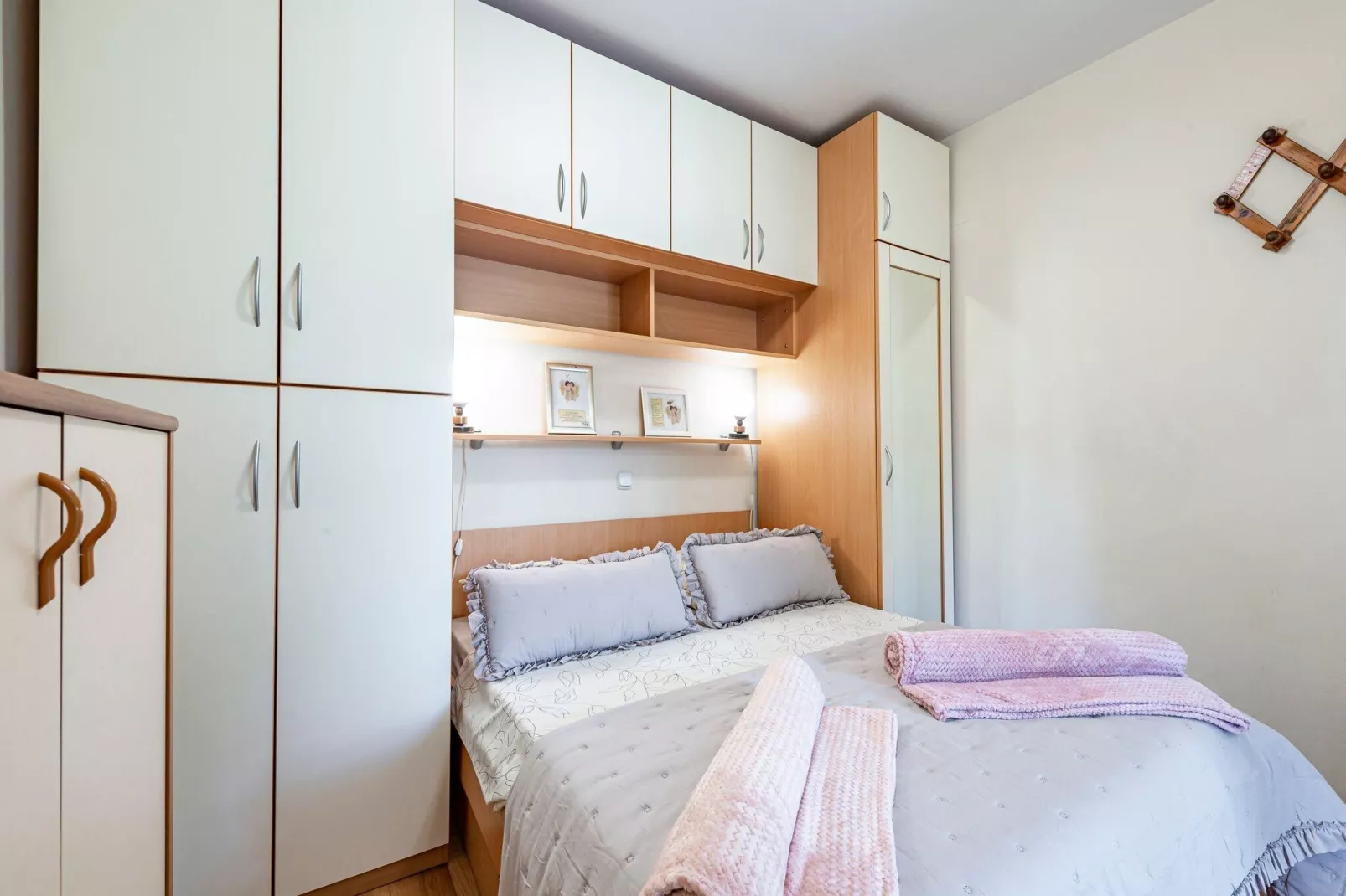 Green Terrace Apartment I - Studio Apartment with Terrace-Woonkamer