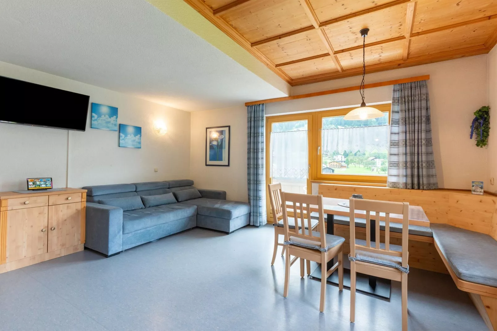 Apartment 2-4/1-Woonkamer