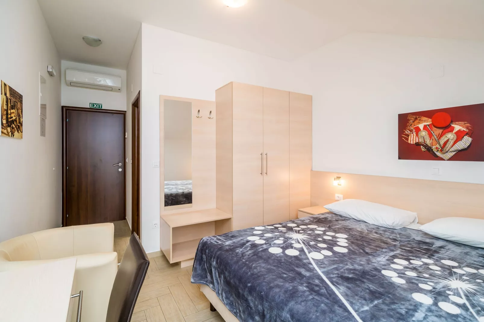 Villa Samba - Double Room with Balcony and Sea View - gasi se-Slaapkamer