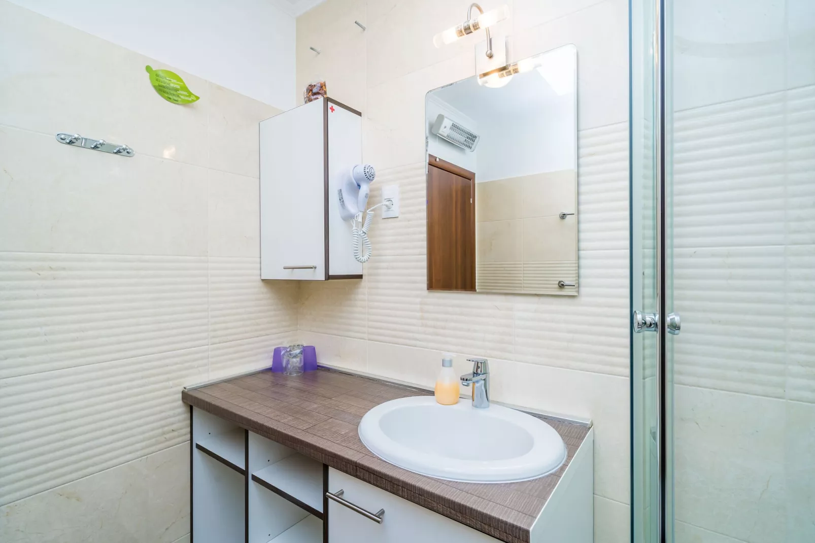 Villa Samba - Double Room with Balcony and Sea View - gasi se-Badkamer