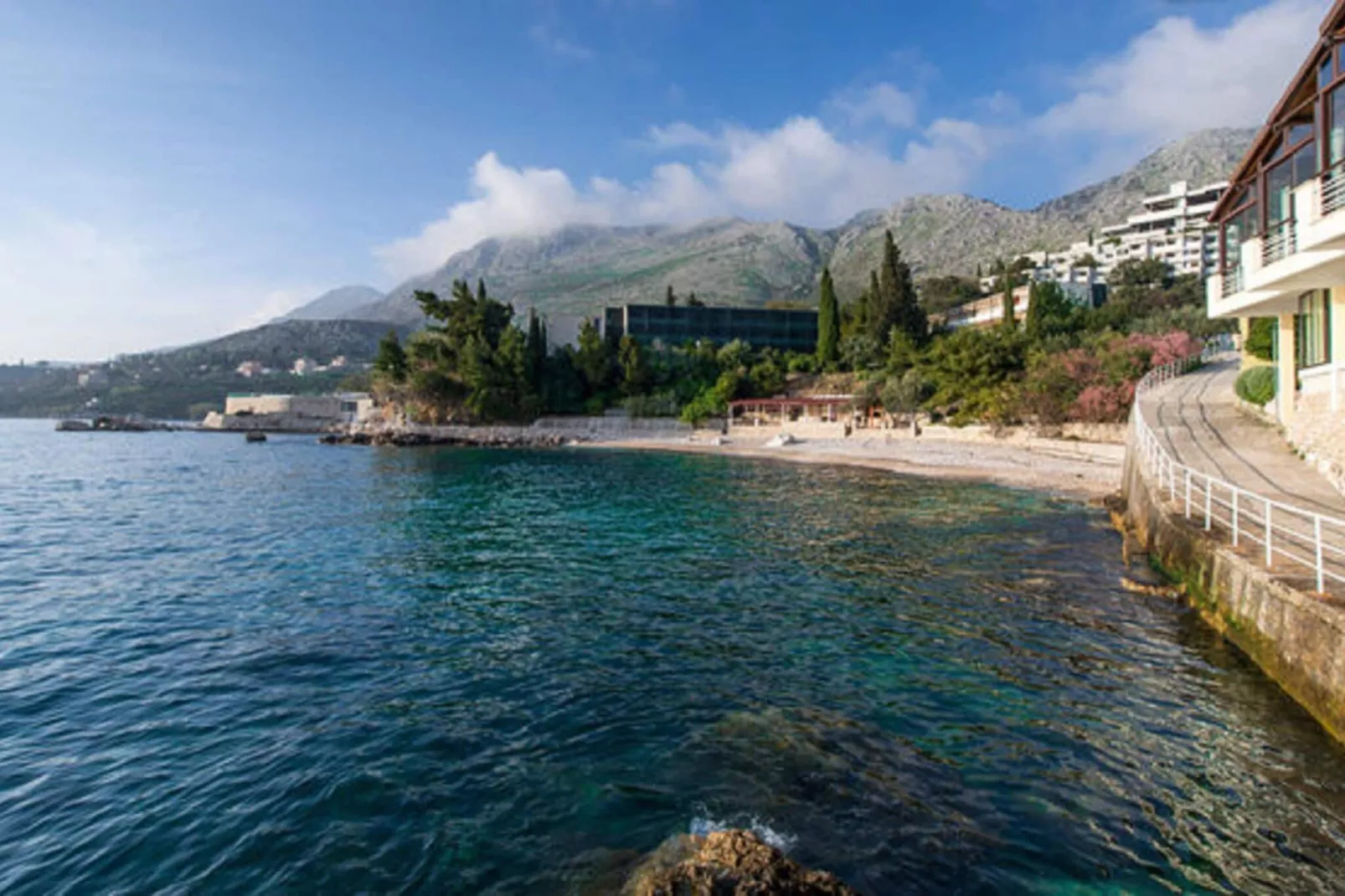 Villa Samba - Double Room with Balcony and Sea View - gasi se-Sfeer