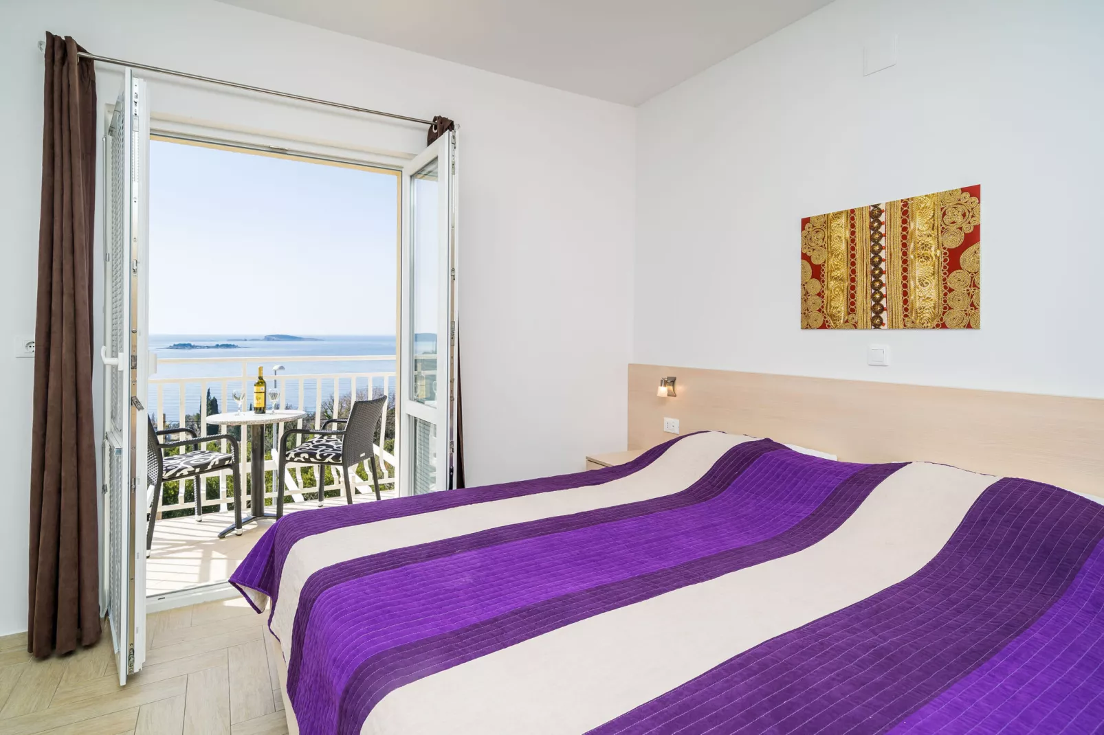 Villa Samba - Comfort One Two-Bedroom Apartment with Balcony and Sea View - gasi se-Slaapkamer