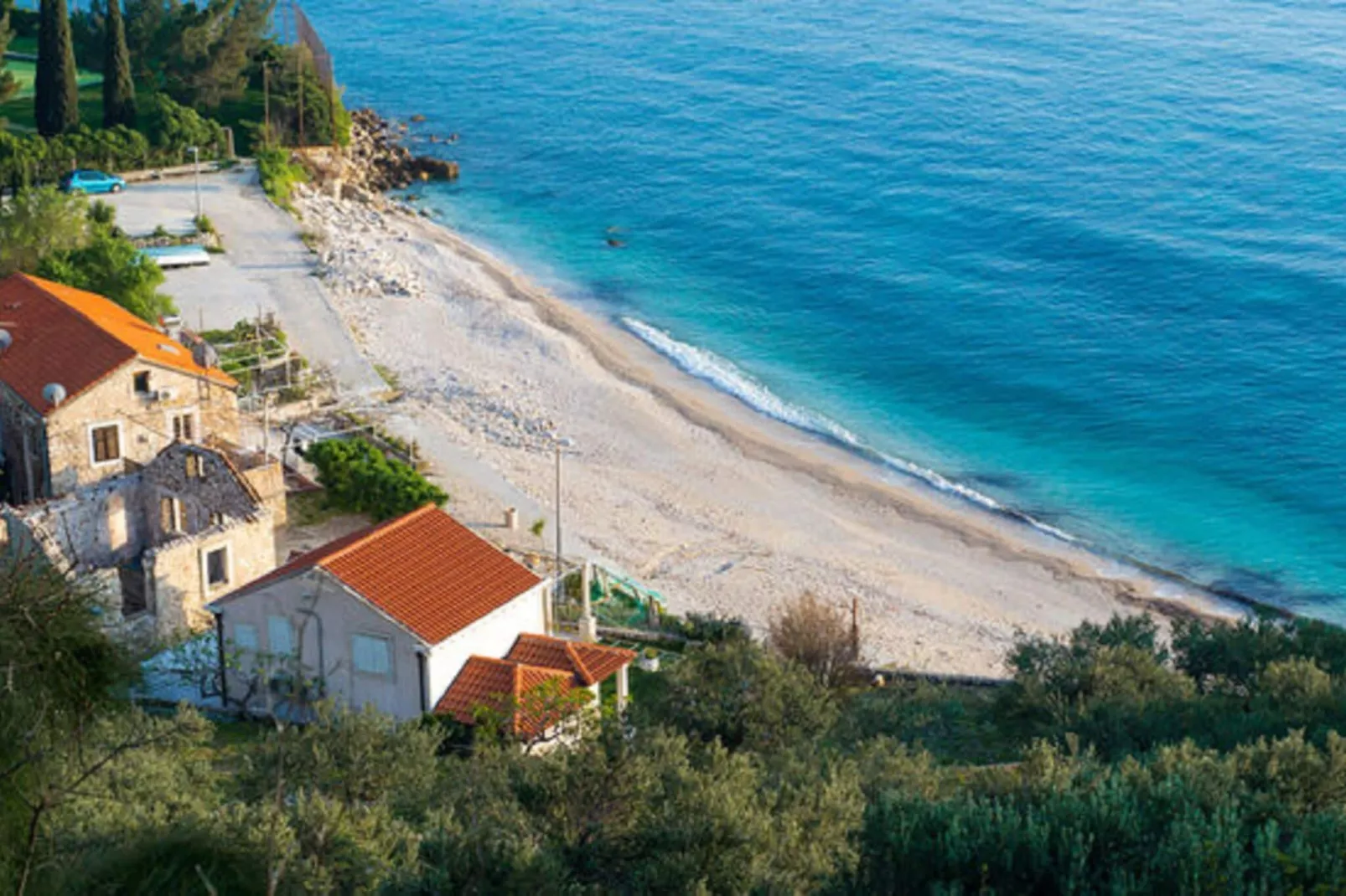 Villa Samba - Comfort One Two-Bedroom Apartment with Balcony and Sea View - gasi se-Sfeer