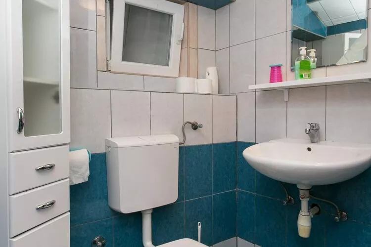Guest House Barbara - broj 5 - NE RADI!!!!!!!!!!!!!-Badkamer