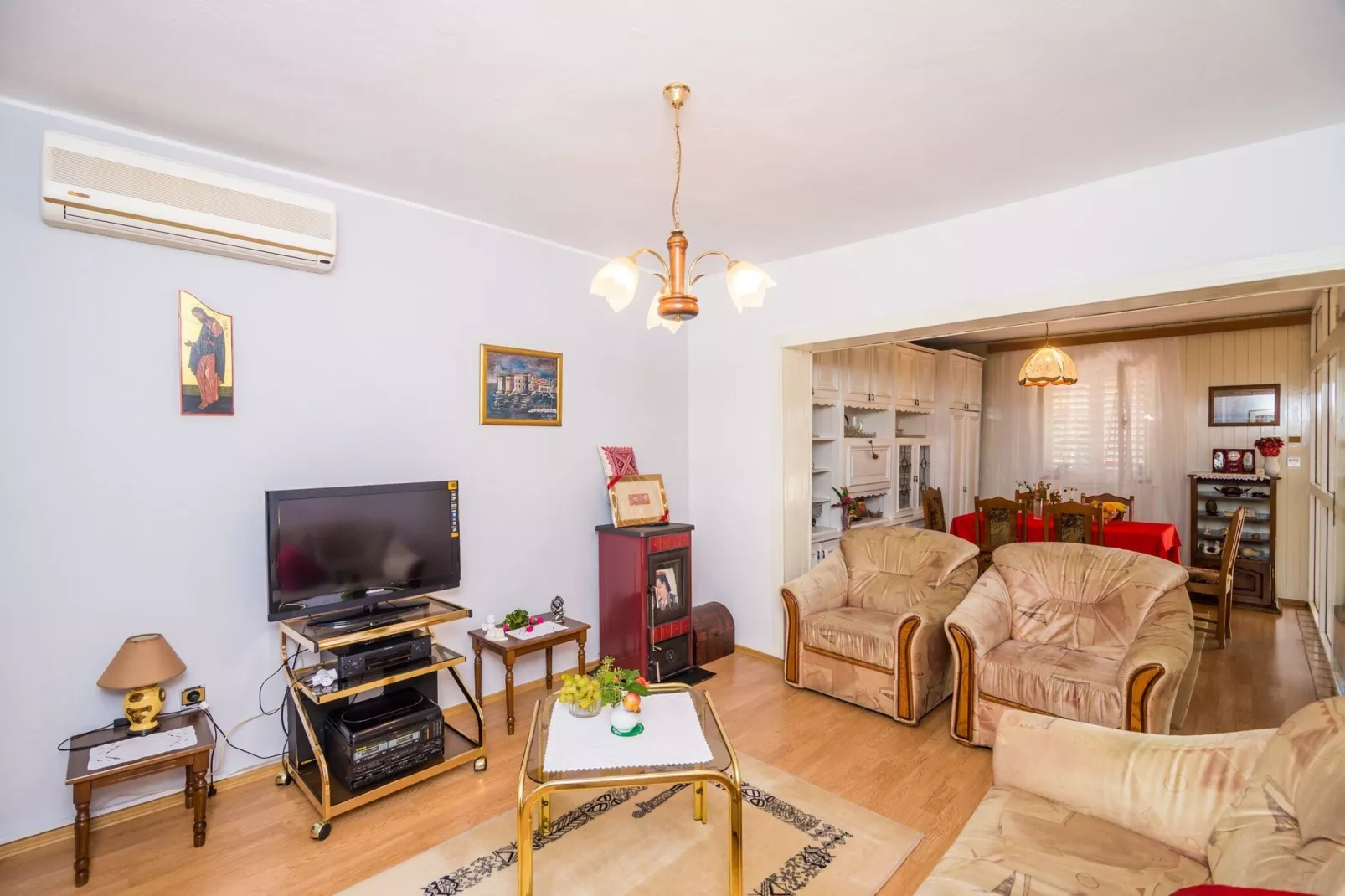 Villa Desin - Three Bedroom Apartment with Terrace and Garden View