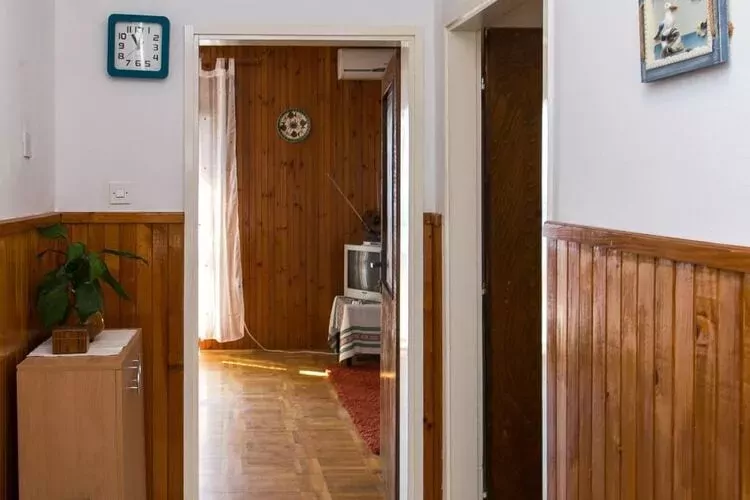 Apartment Angelina - Three Bedroom Apartment with Balcony and Sea View-Binnen