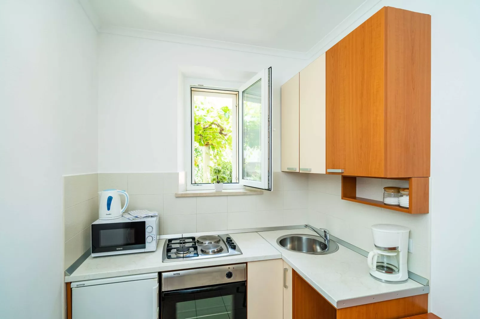 Apartments and Room Frane- Standard Studio with Terrace