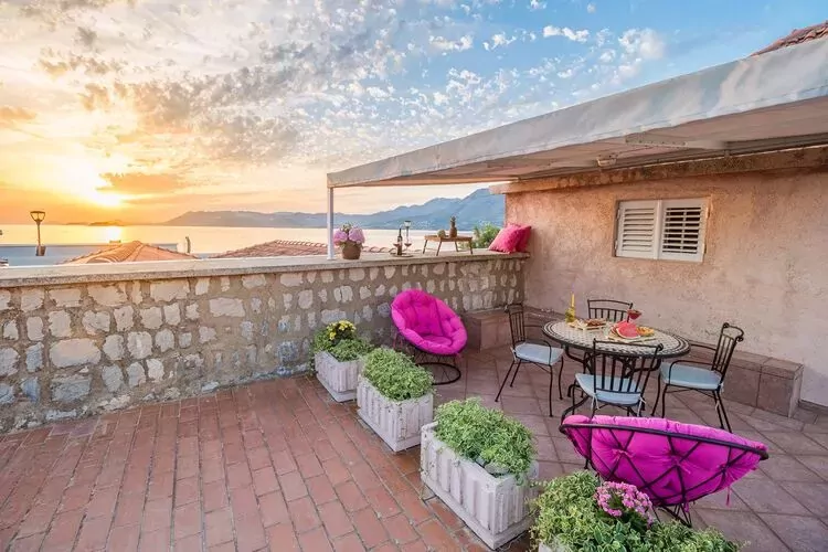 Apartments Lotea - Two-Bedroom Apartment with Terrace and Sea View-Terras