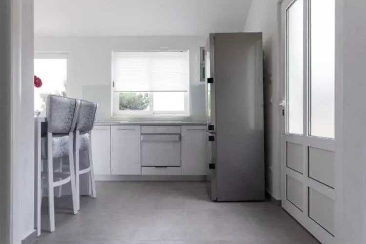 Apartments Villa Dingač - Borak - Two Bedroom Apartment with Balcony and Sea View (Silver)