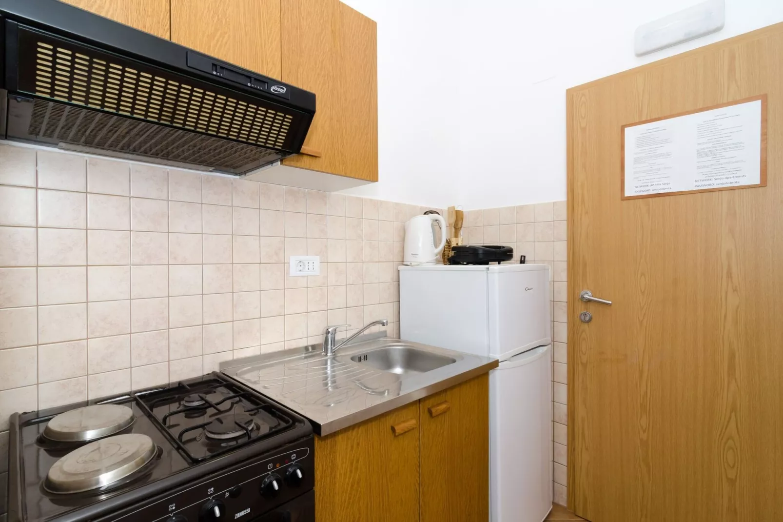 Apartments Senjo - Studio Apartment with Balcony and Sea View (Apartman 2)