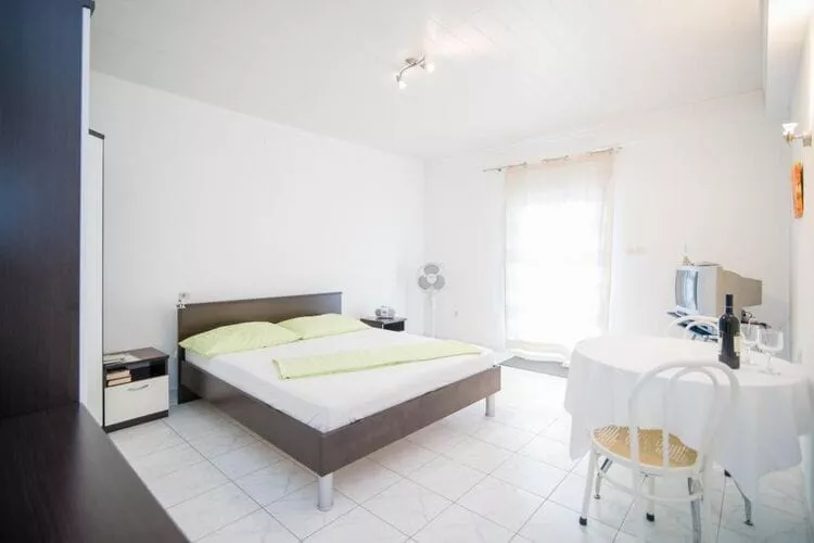 Apartments Veve - Studio Apartment with Terrace Sea View(Vanessa) (ST)-Eetkamer
