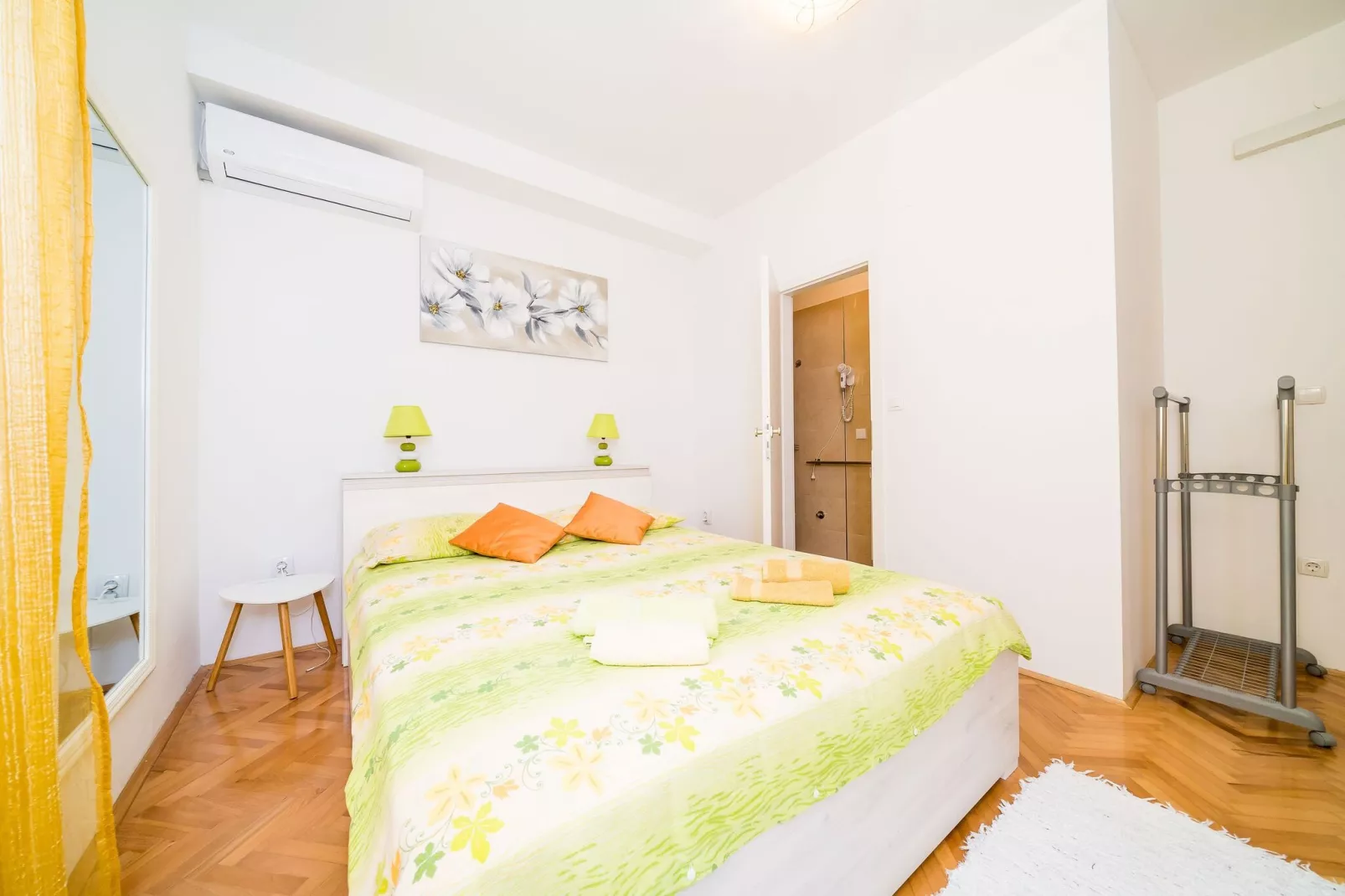 Rooms Rita - Double Room with Private Bathroom  No. 2)