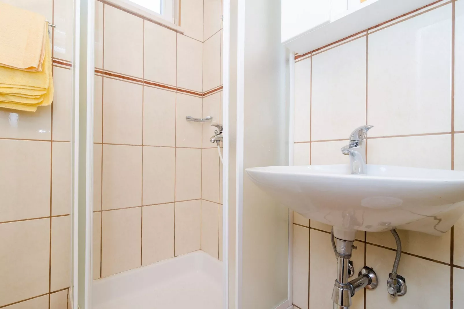 Holiday Home Maćus-One Bedroom Apartment with Balcony-Badkamer
