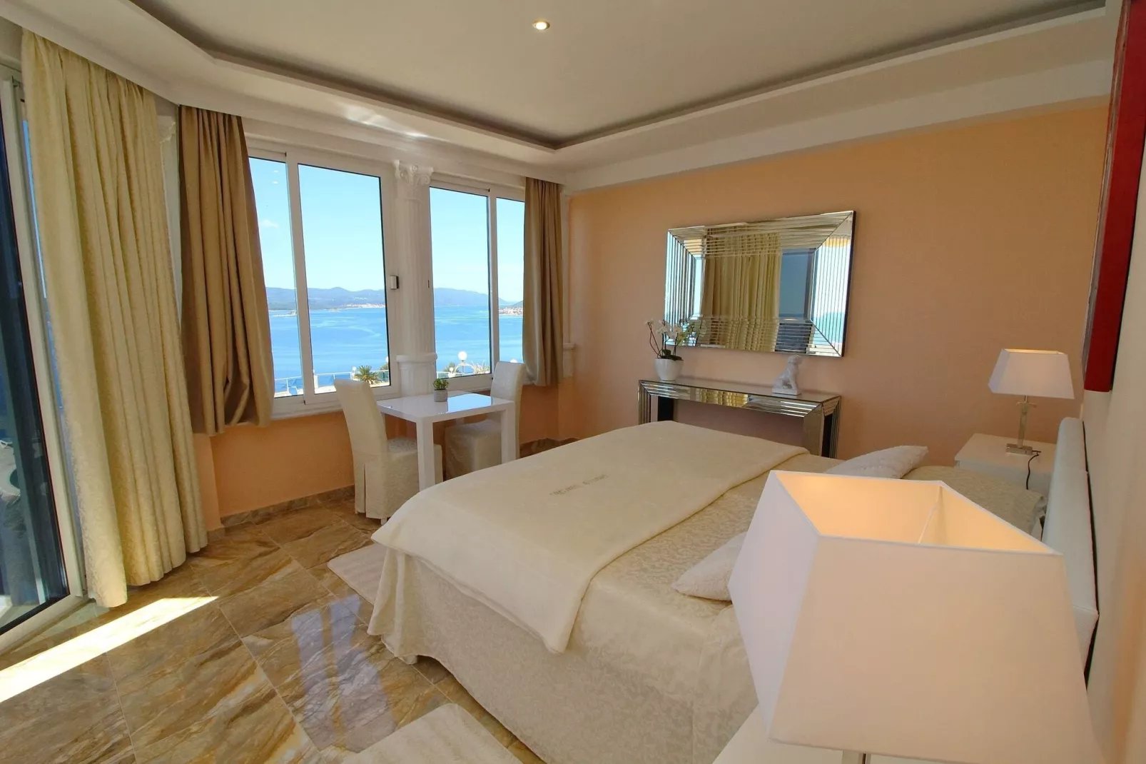 Hotel Pansion Villa Antonio - Two Bedroom Suite with Balcony and Sea View 17-Slaapkamer