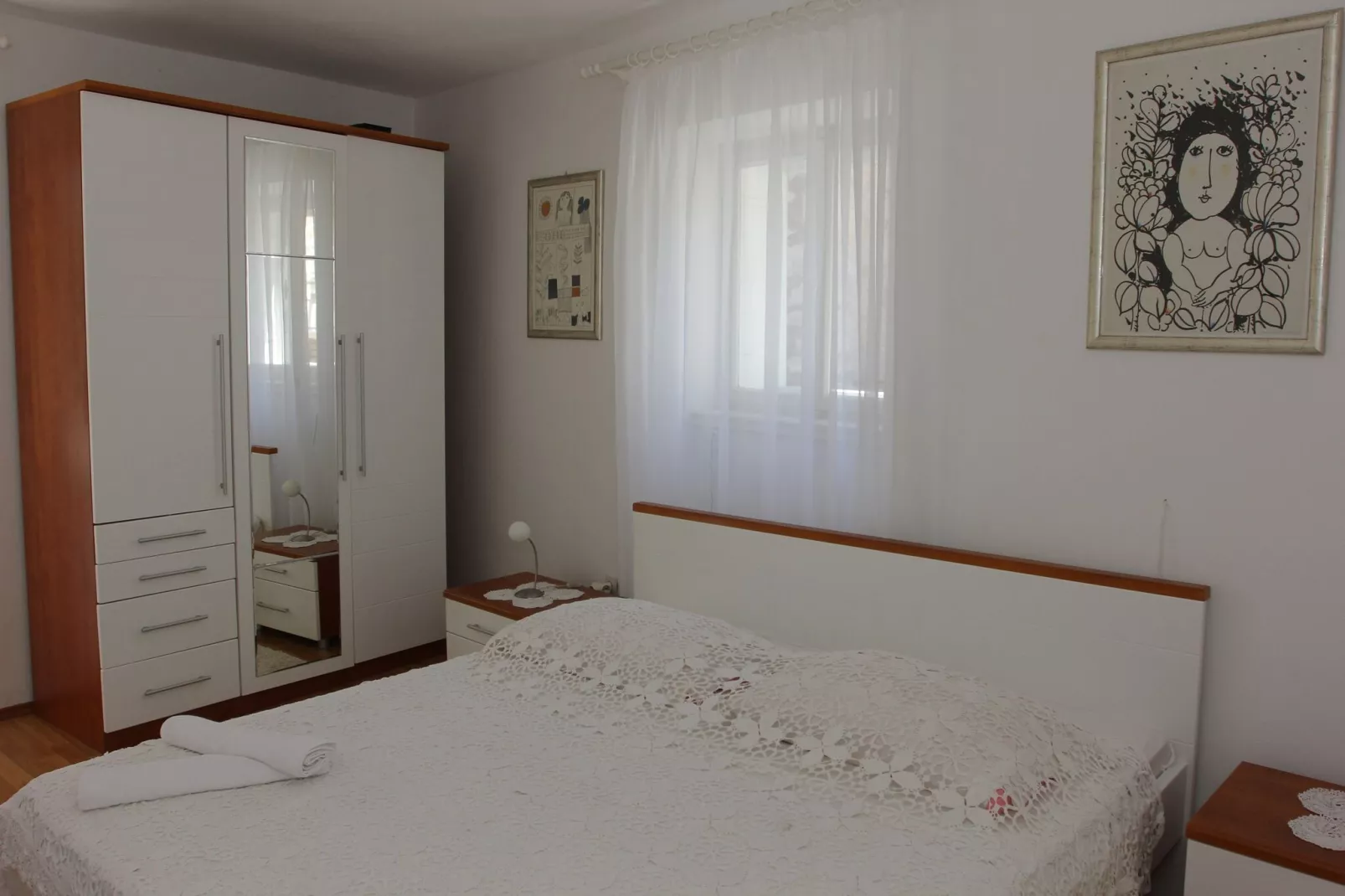 Holiday House Granny Mary - Two Bedroom Holiday Home (ST)-Slaapkamer