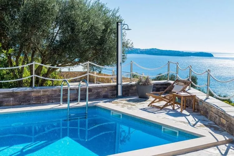 Apartment LaVilla - Two Bedroom Apartment with Balcony and Sea View (Žuti)-Zwembad