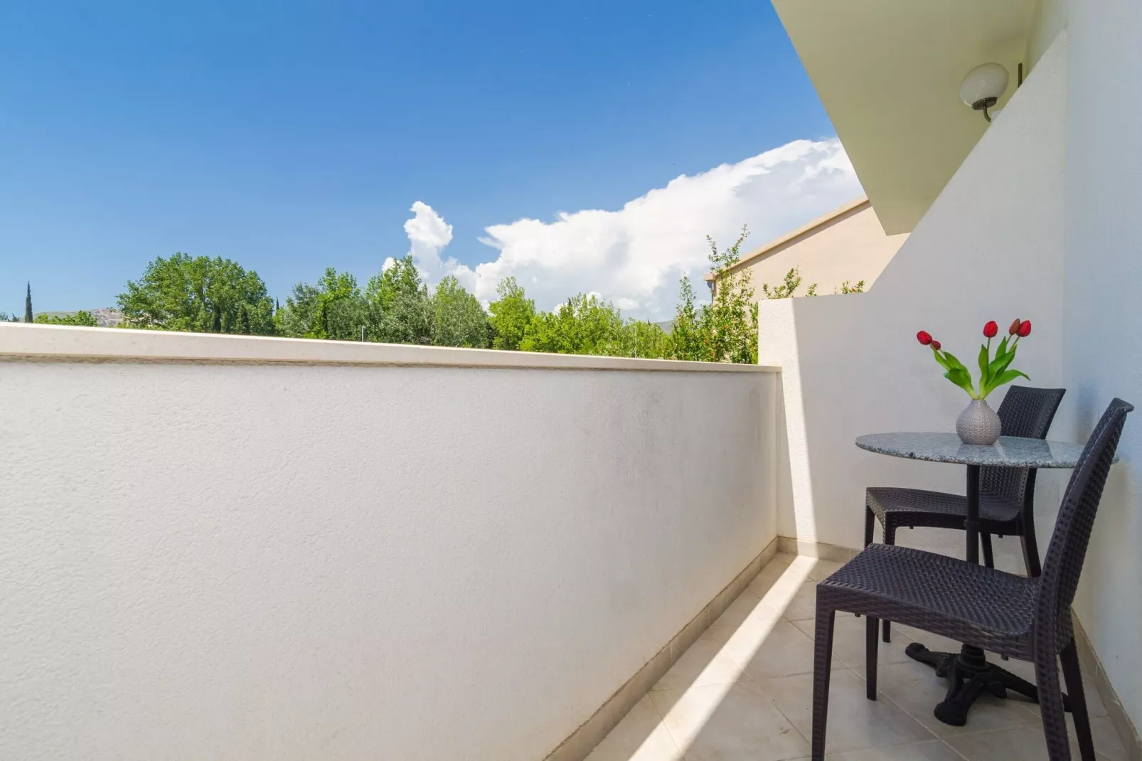 Apartments & Rooms Barišić - Standard Double Room with Balcony and Garden View (Second floor-Soba 12)
