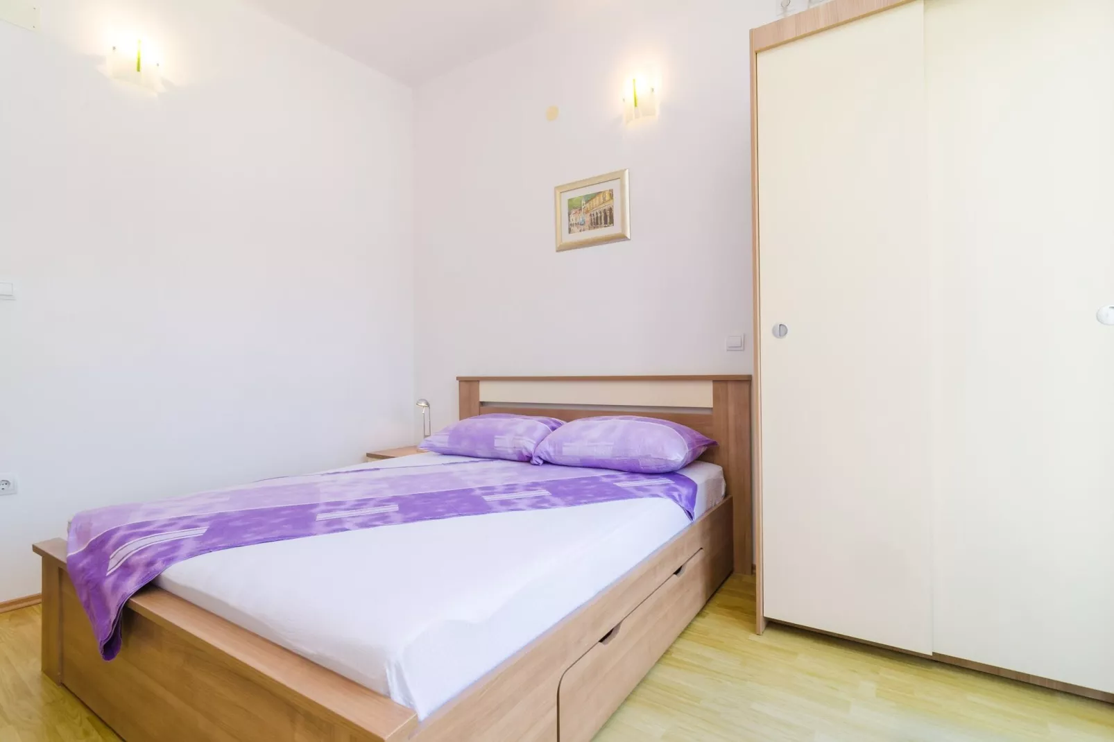 Apartments & Rooms Barišić - Standard Double Room with Balcony and Garden View (Second floor-Soba 12)