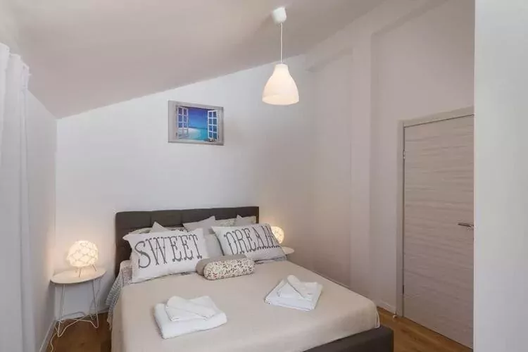 Apartment Green Oase - Three Bedroom Apartment with Balcony (A4+1)-Slaapkamer