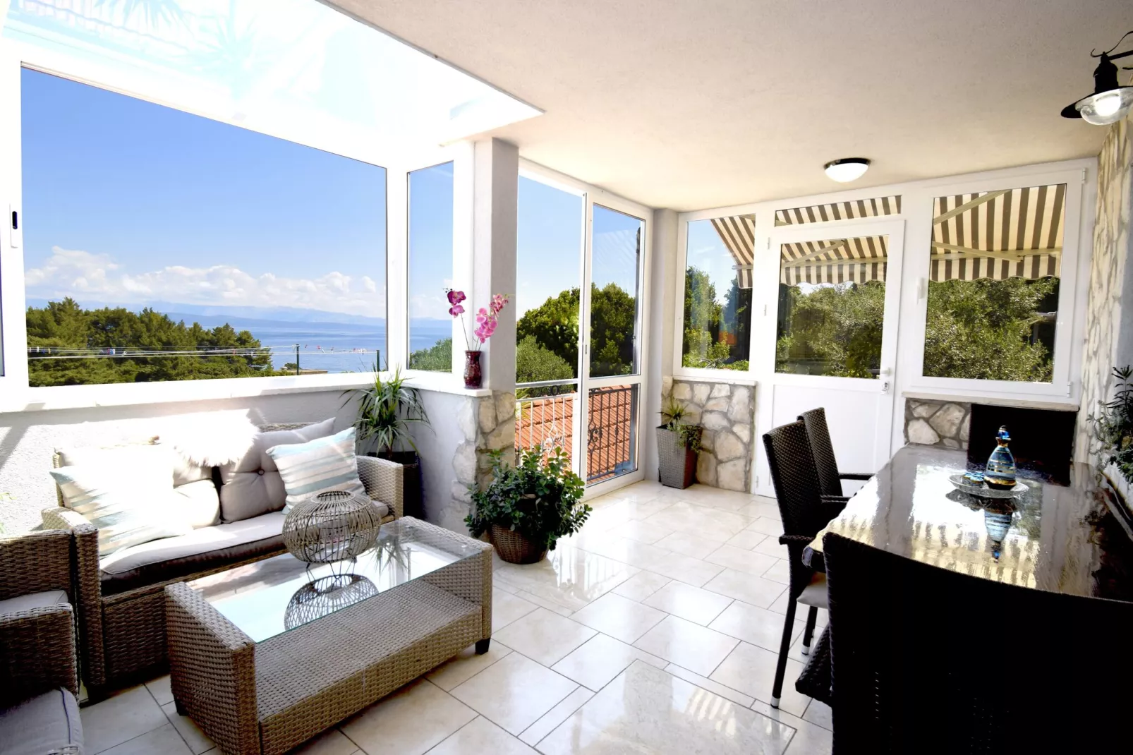 Stone House Blaca - Two Bedroom Stone House with Terrace and Sea View-Terras