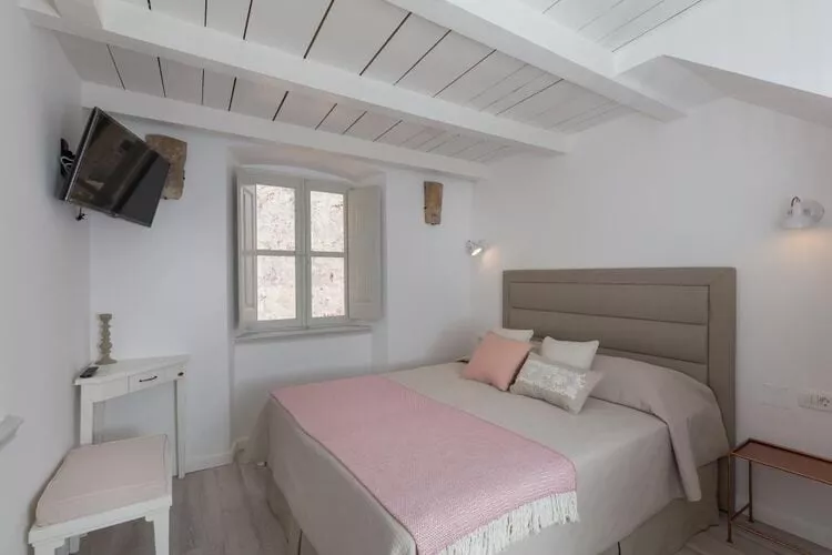 Dubrovnik Sweet House - Superior Double Room with Old Town Roofs View (SOBA 2)