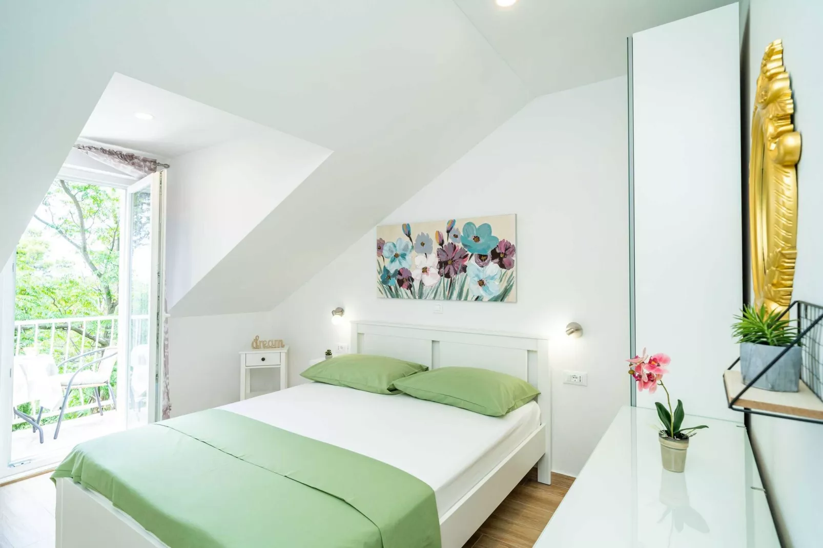 Apartment & Rooms Papa - Premium Double or Twin Room with Balcony and Partial Sea View (Soba 2)