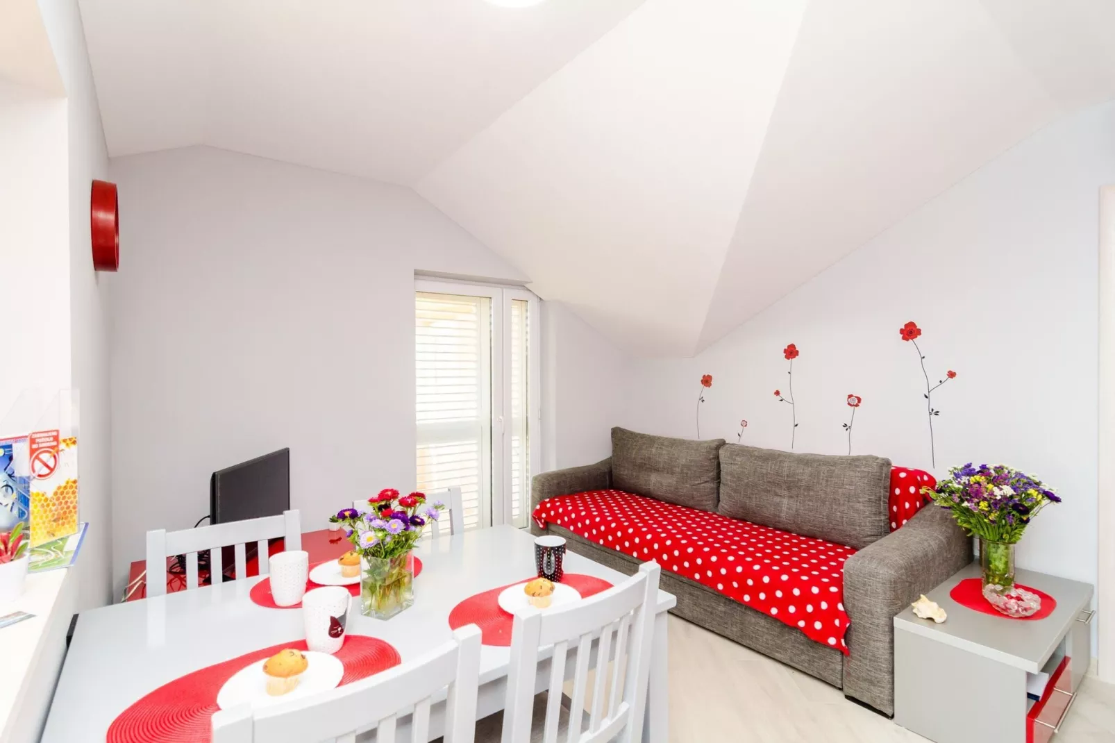 Apartments Donita - Comfort Two Bedroom Apartment with Balcony and Sea View