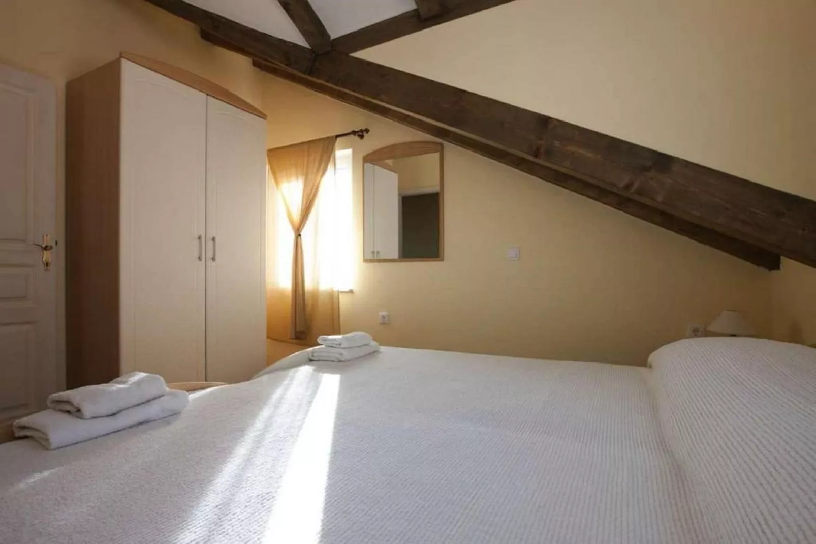 Apartment Magic - One Bedroom Apartment with Sea View