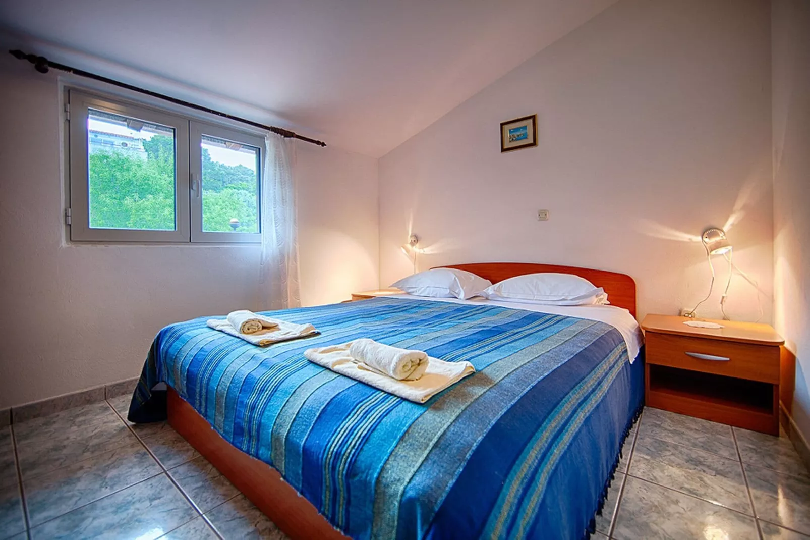 Apartments Malo Lago - One-Bedroom Apartment with Balcony and Sea View - Attic (Apartment 3)