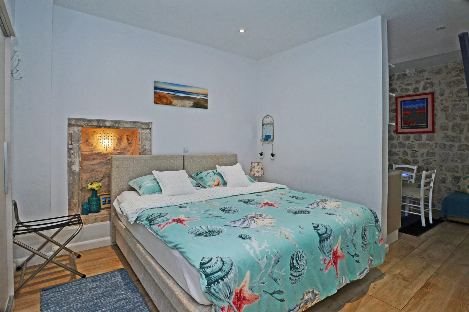 L & L Old Town Apartments - Studio Apartment ( Lacroma)-Slaapkamer