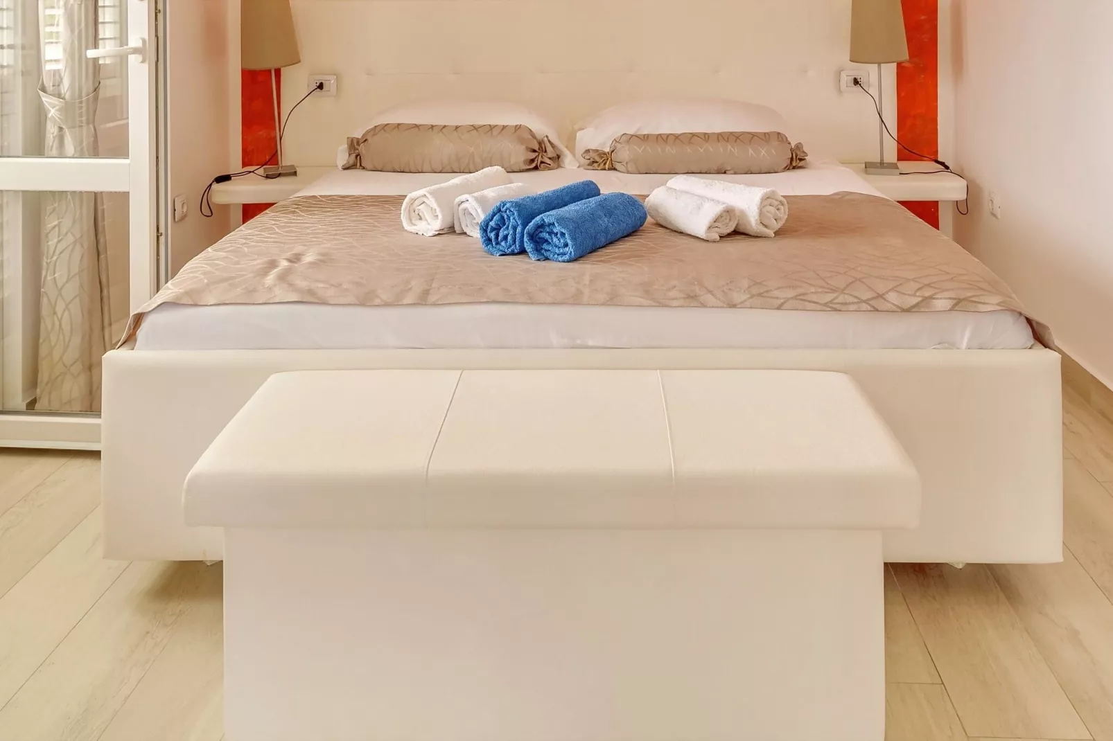 Villa Mirosa-Superior triple Room with Balcony and Sea View ( 8 )