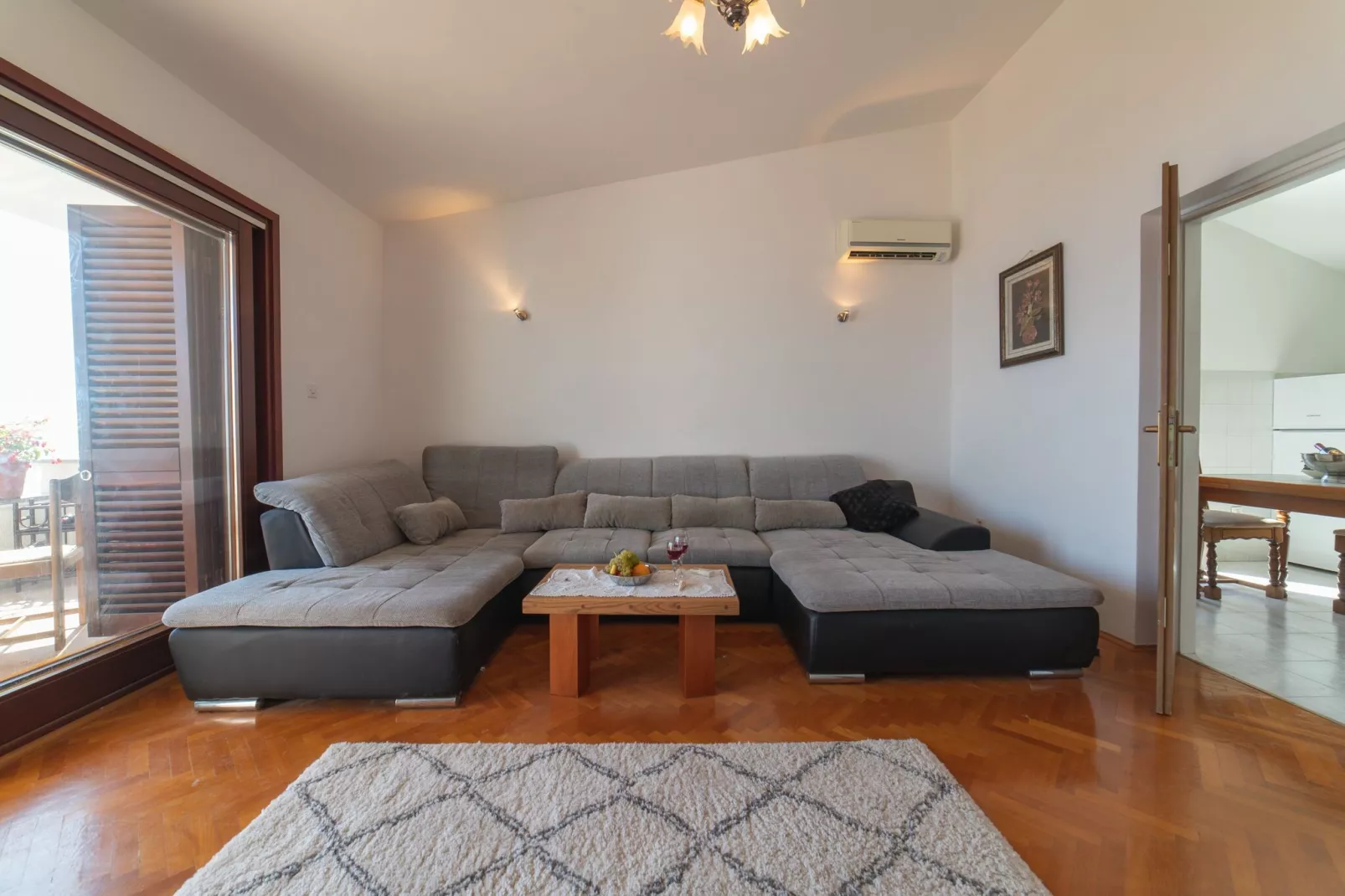 Apartments Sunrise ( Duilovo ) -Superior Three Bedroom Apartment with Sea View Terrace