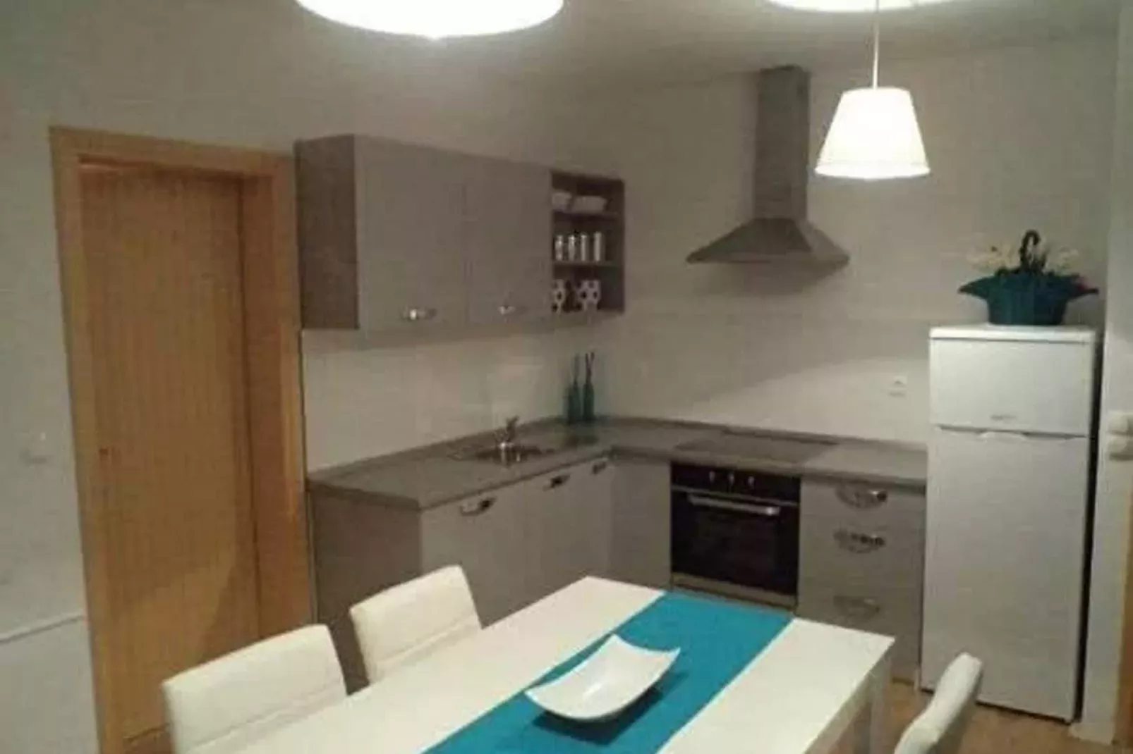 Apartment Ugljanski gusari - Two Bedroom Apartment with Balcony and Sea view-Binnen