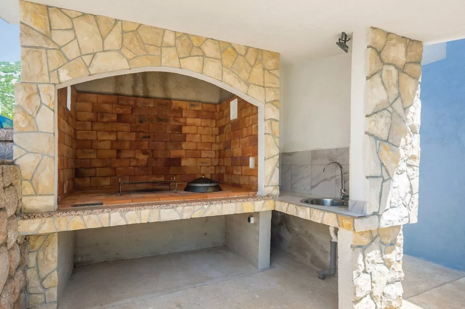 Apartments Paola - Two Bedroom Apartment with Terrace and Sea view