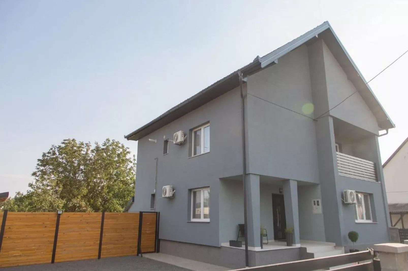 Holiday Home Thesaurum - Four Bedroom Holiday Home with Swimming Pool