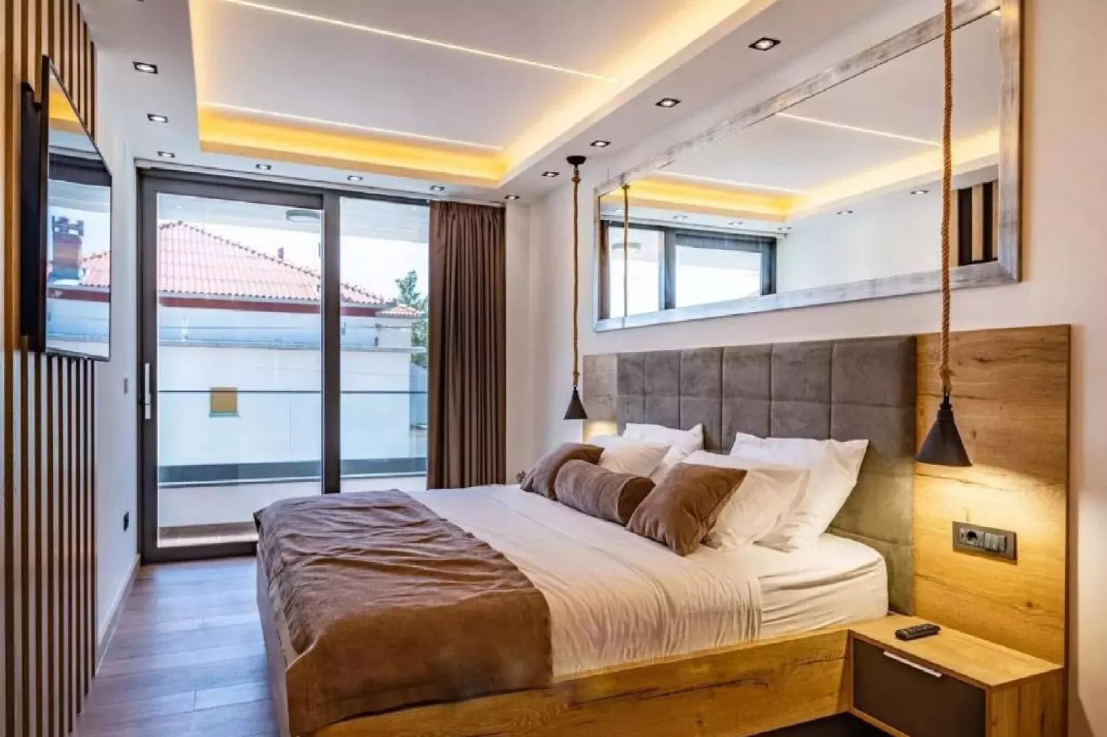 Villa Alpha & Omega - Four Bedroom Villa with Swimming Pool (Alpha)