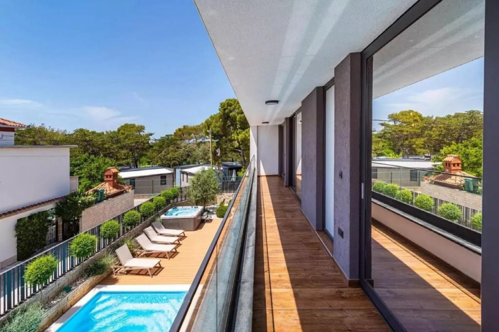Villa Alpha & Omega - Four Bedroom Villa with Swimming Pool (Alpha)