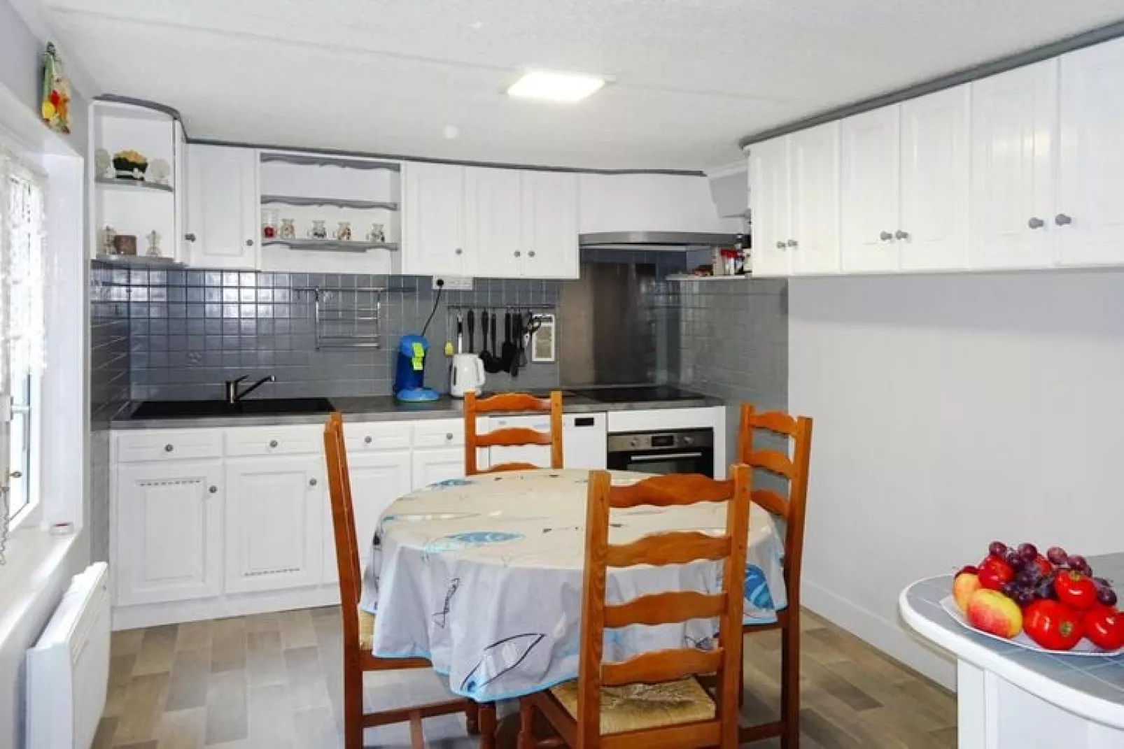 Holiday home Plourivo-Keuken