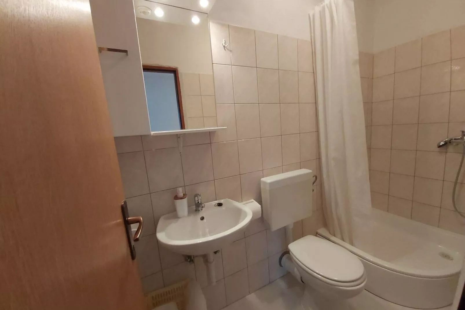 Apartments Villa Pelegrin - Studio Apartment with Sea View (Apartment C)-Badkamer