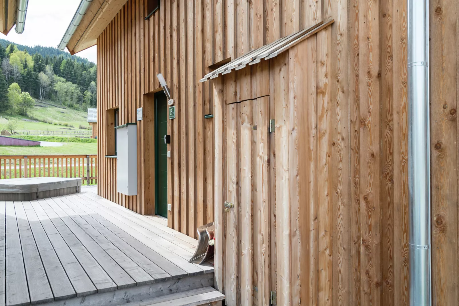 Kreischberg Chalets 13b-Buitenkant zomer
