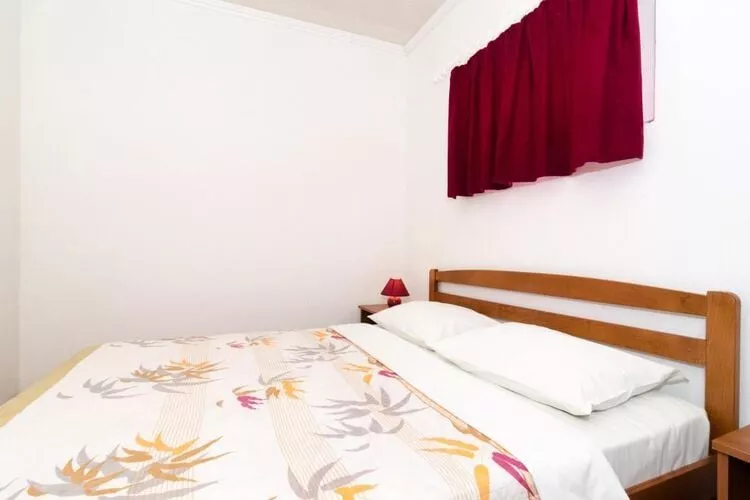 Apartments Villa Nikol - Standard Two Bedroom Apartment with Sea View (APT 1)-Slaapkamer