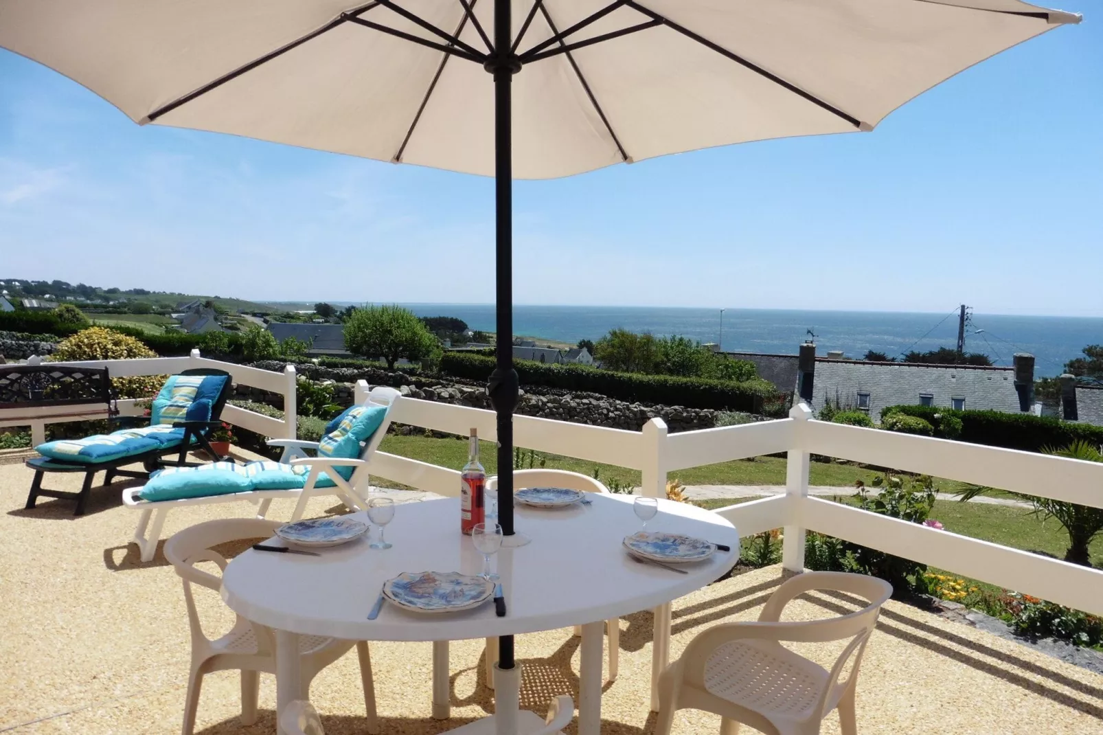 Holiday home Plouhinec-Terrasbalkon