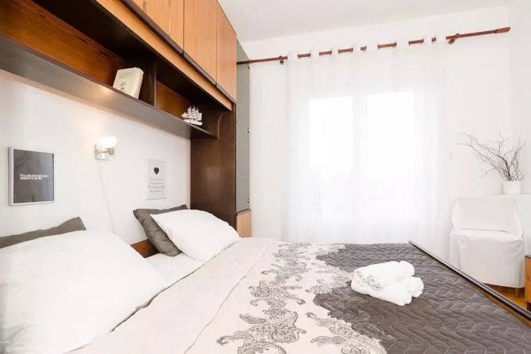 Apartments Villa Nikol - Standard Two Bedroom Apartment with Terrace (APT 5)-Slaapkamer
