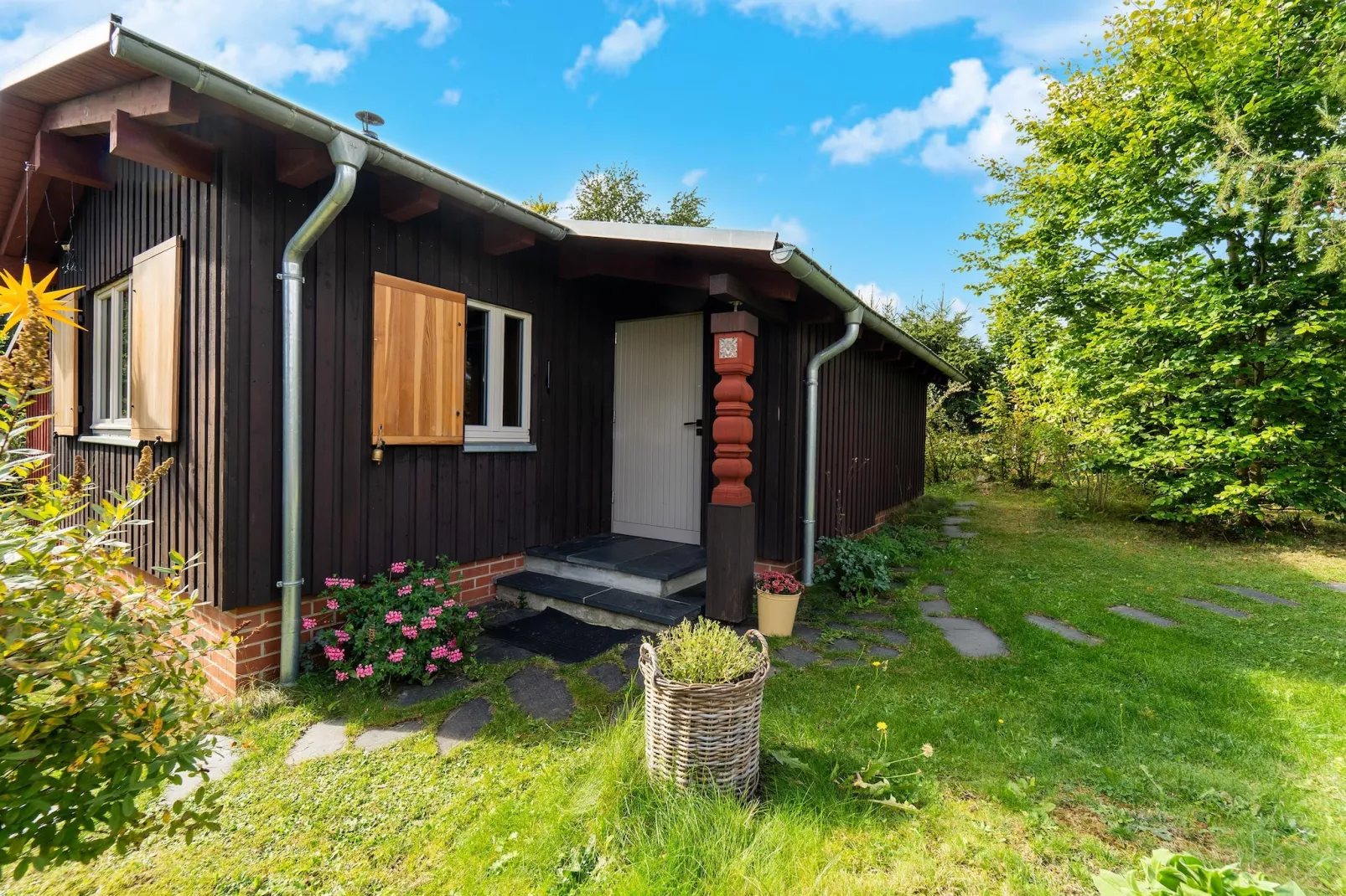Waldhaus Harz-Buitenkant zomer